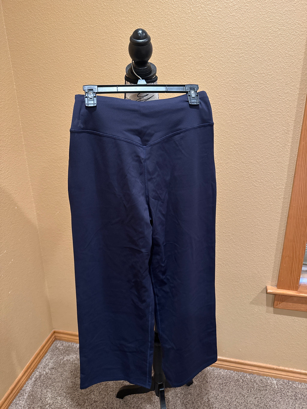 E Soft wide leg medium petite ￼
