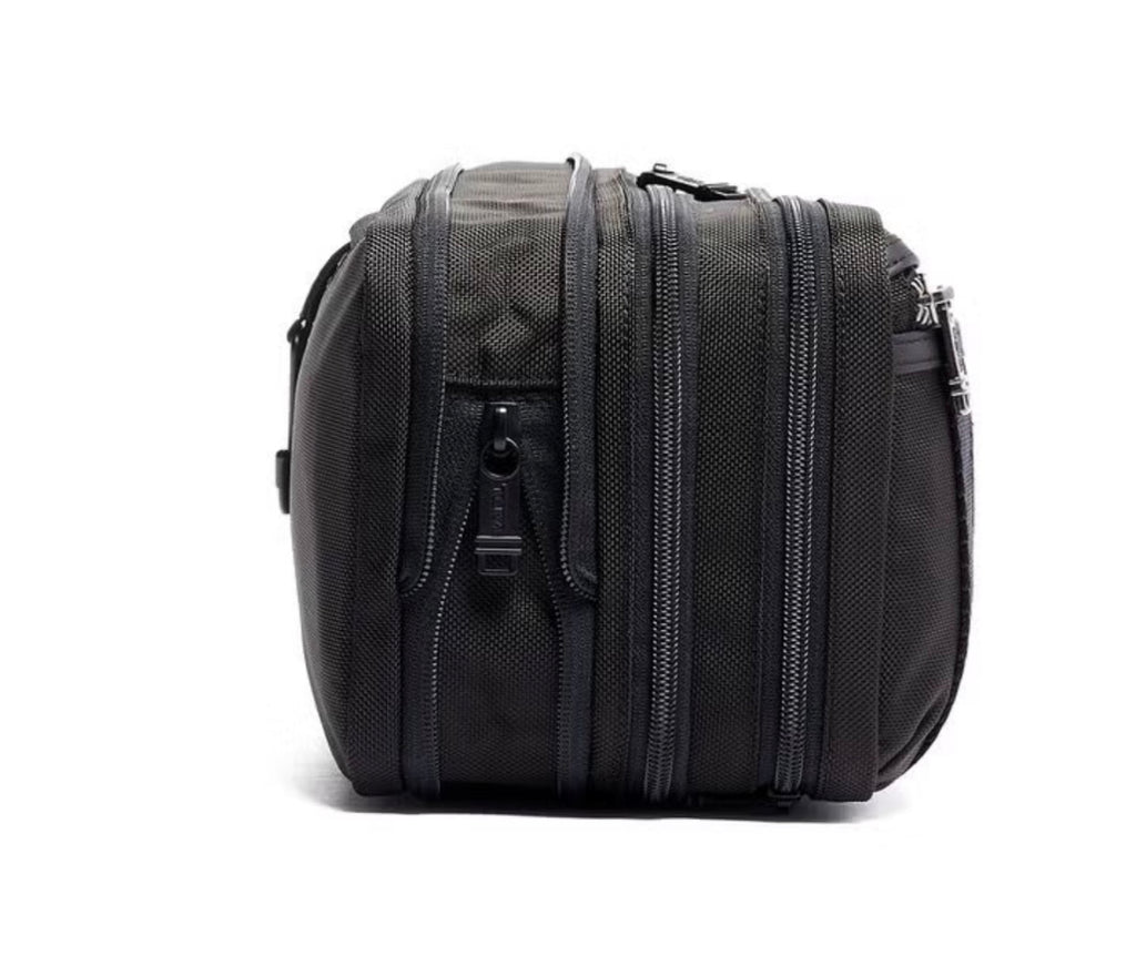 Retro Tumi shaving bag